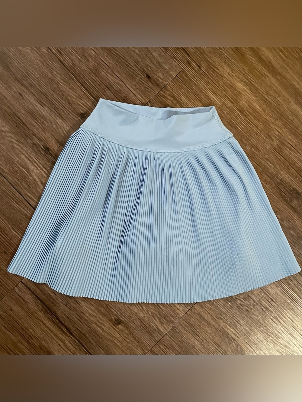 Yogalicious Light Blue Pleated “Strut this skort”. Size XS